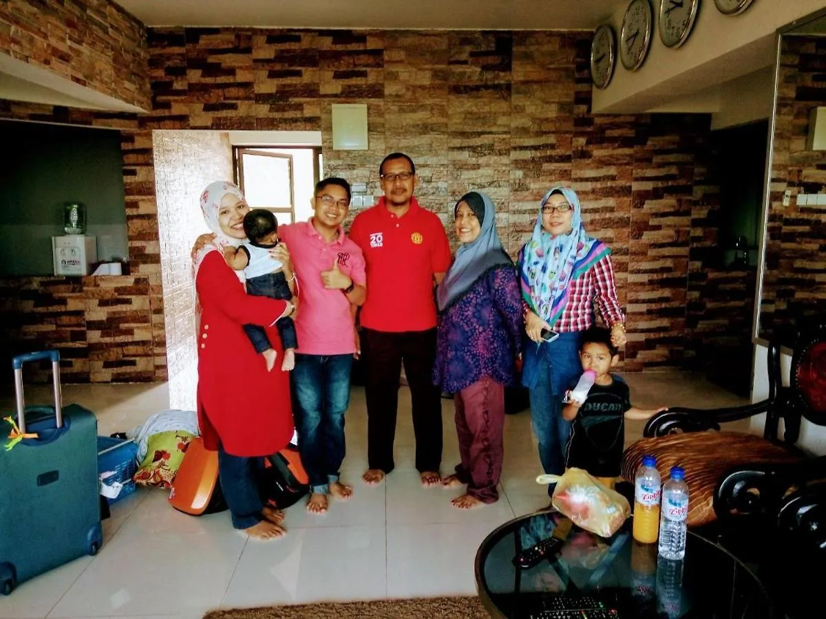 Apartment Agoda C View @ Sri Sayang Beach Resort Batu Ferringhi
