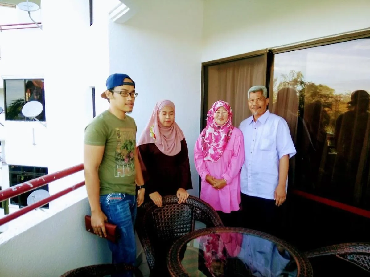 Agoda C View @ Sri Sayang Beach Resort Batu Ferringhi 0*,