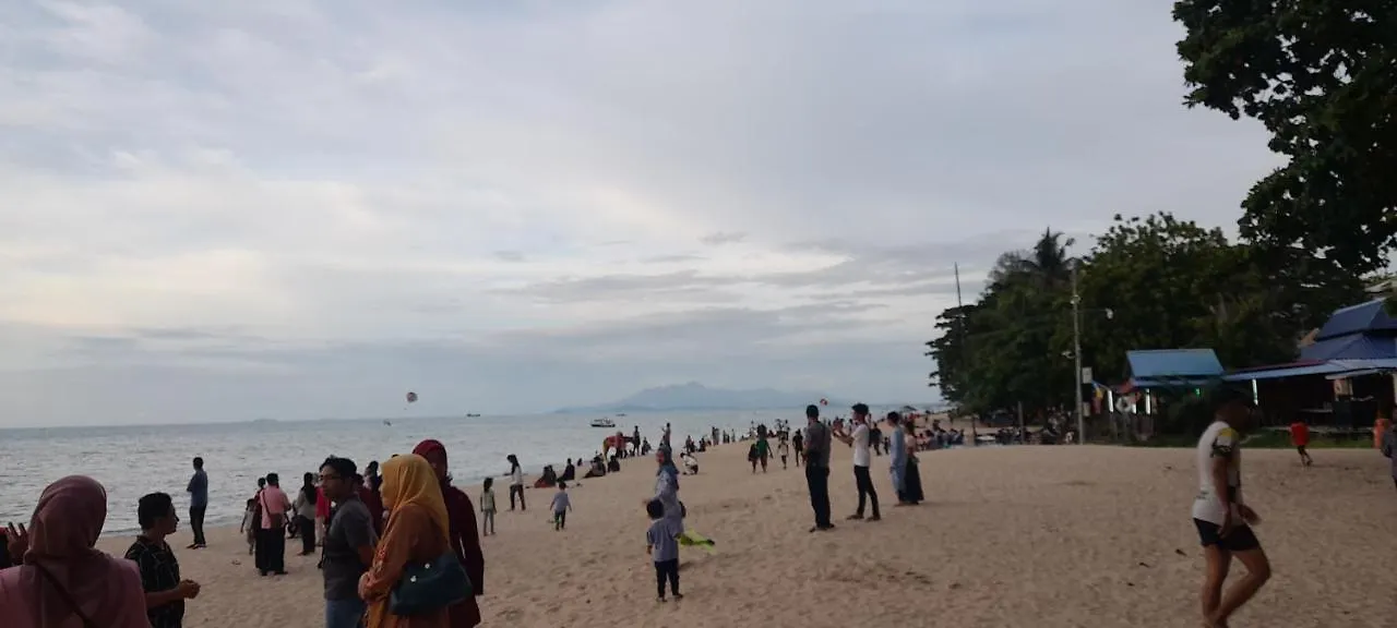 Agoda C View @ Sri Sayang Beach Resort Batu Ferringhi Apartment