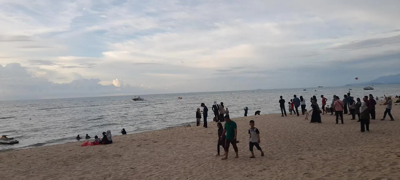 Agoda C View @ Sri Sayang Beach Resort Batu Ferringhi
