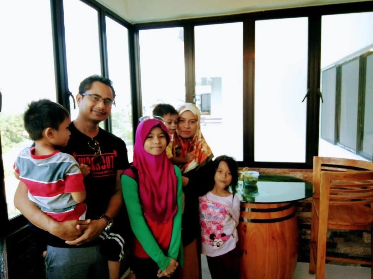Apartamento Agoda C View @ Sri Sayang Beach Resort Batu Ferringhi Malásia